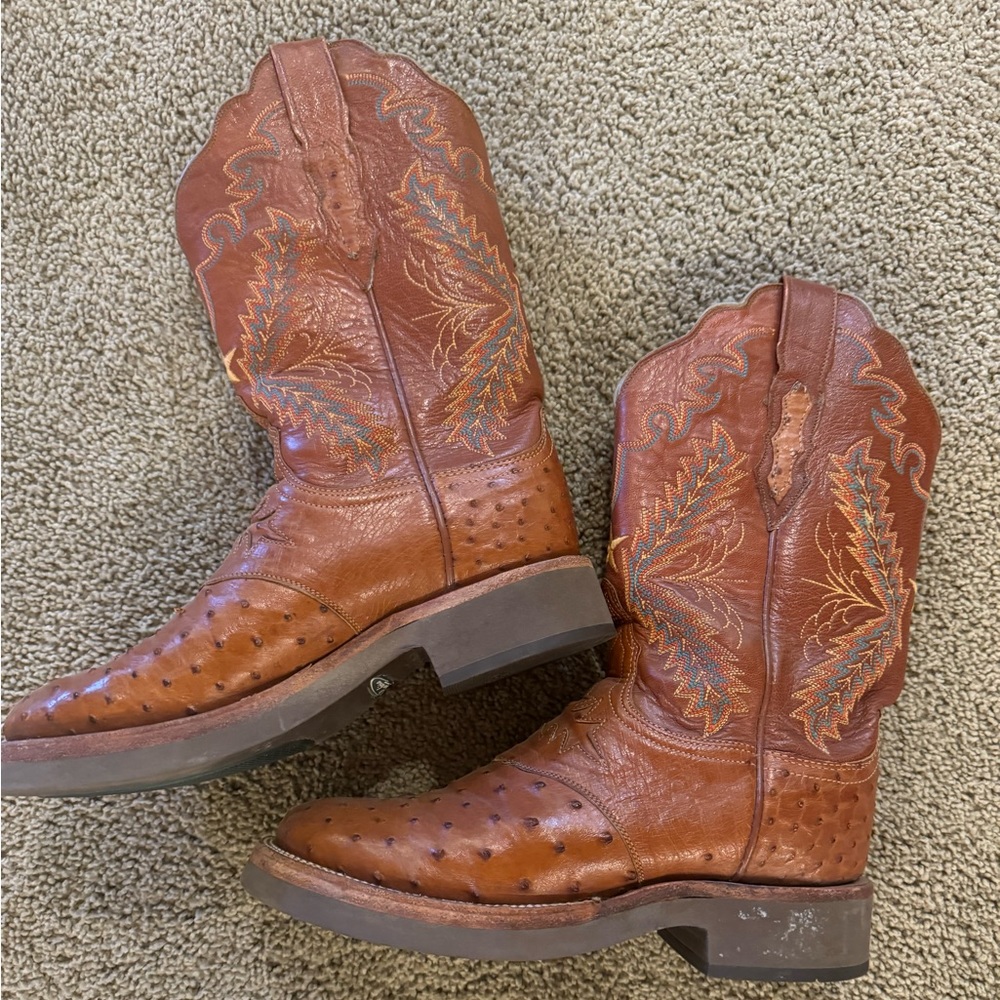 Women’s Lucchese Boots